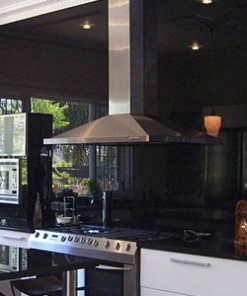 KÍNH ỐP BẾP SƠN NHIỆT ĐEN TUYỀN SAMWON S4701